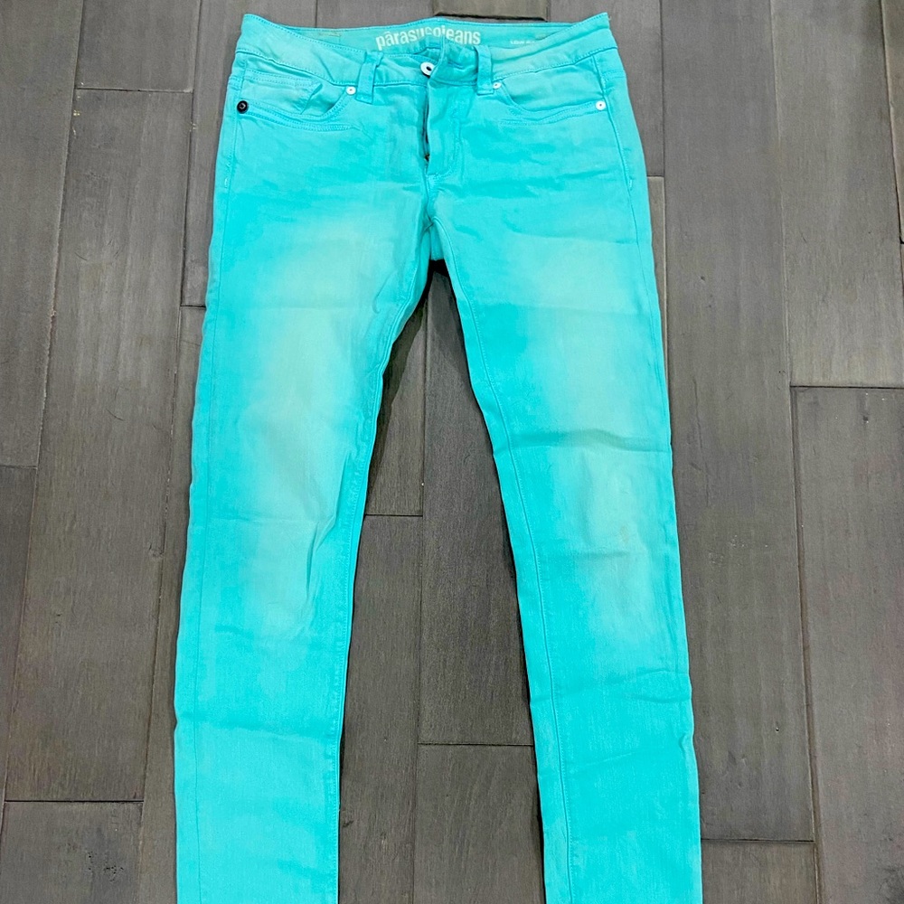 Parasuco jeans.